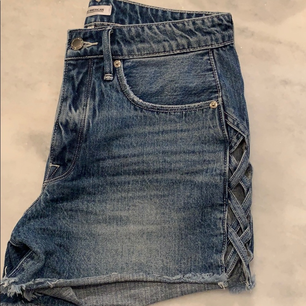 Good American Billie Short